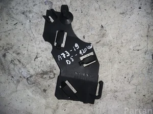 Volvo 8627161 V70 II (SW) 2003 Support / montage