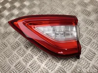 Original (gebraucht) Maserati 06701008690 LEVANTE 2024 Rückleuchte rechts