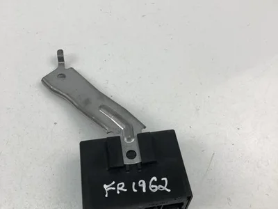 Toyota 82644-K0060 / 82644K0060 YARIS (_P13_) 2022 unité de contrôle - Image 1