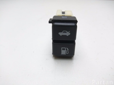 LEXUS 789-0K64 / 7890K64 IS II (GSE2_, ALE2_, USE2_) 2006 Pushbutton for tank flap actuation