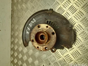 Renault 439R Clio V 2021 Logement de roulement de roue Left Front