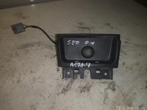 Volvo 9168129 S80 I (TS, XY) 2001 Allume-cigarette