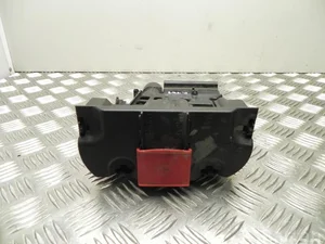 Mercedes-Benz A 204 540 37 50 / A2045403750 C-CLASS (W204) 2008 Boîte à fusibles