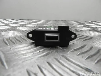 Alfa Romeo 00505487510 GIULIA (952_) 2016 Périphérique d'entrée - Image 1