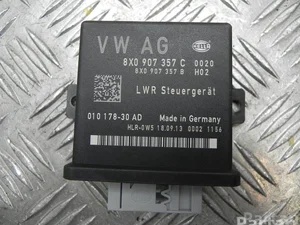 Audi 8X0 907 357 C / 8X0907357C A1 (8X1, 8XK) 2012 Unité de contrôle de la lumière