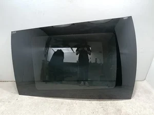 Aston Martin MY83-F50054-BE / MY83F50054BE DBX 2021 Sunroof