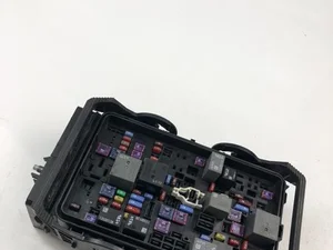 Opel 39116627 INSIGNIA B Sports Tourer (Z18) 2020 Boîte à fusibles