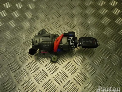 Hyundai HLB3 i40 CW (VF) 2012 cylindre de serrure pour allumage - Image 1