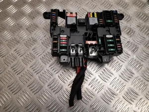 Mercedes-Benz A 177 906 11 02 / A1779061102 B-Class (W247) 2022 Saugiklių dėžė