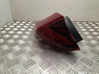 Toyota 81560-47320 / 8156047320 PRIUS PHV (_W52_) 2020 Feu arrière - Image 1