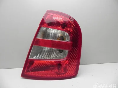 Škoda 6Y6 945 096 D, 6Y6 945 112 C, 6Y6 945 257 / 6Y6945096D, 6Y6945112C, 6Y6945257 FABIA I (6Y2) 2008 Feu arrière - Image 1