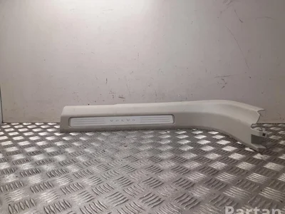 Volvo 31448014 XC60 II (246) 2024 Tapisserie voiture right side - Image 1