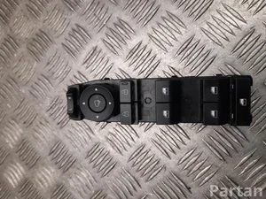 Land Rover 299253648 Range Rover Evoque II L551 2023 Switch for electric windows Right Front