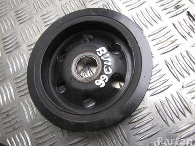 Mercedes-Benz A2700300503 CLA Coupe (C117) 2015 Poulie courroie de distribution - Image 1