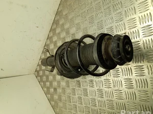 Renault 543026519R Clio V 2019 kit amortisseur Right Front