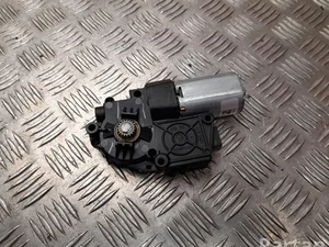 BMW 7 213 044 / 7213044 X3 (F25) 2011 Moteur de toit coulissant