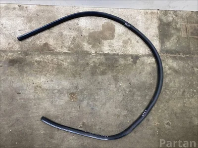 Maserati GRAN TURISMO 2012 Joint d'étanchéité de porte Right Front - Image 1