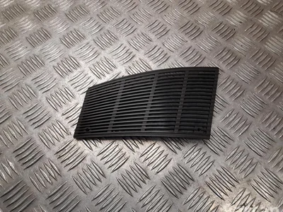 Mercedes-Benz A 126 680 66 39 / A1266806639 S-Class W126 1983 Grille de haut-parleur - Image 1