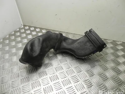 BMW 7176000 5 (E60) 2009 Prise d'air / Conduit d'air d'admission - Image 1