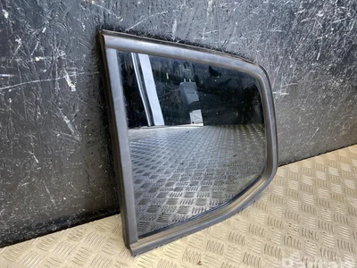 Volkswagen TOURAN (5T1) 2017 Vitré fixe de porte Left Rear - Image 1