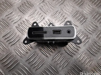 Dacia 68258696AA DUSTER 2012 Périphérique d'entrée - Image 1