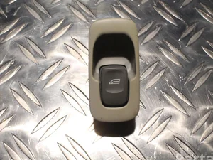 Volvo 9476696 S80 I (TS, XY) 2001 Bouton de lève-vitre Right Rear