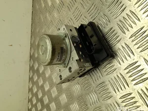 Nissan 47660-3NA0A / 476603NA0A LEAF (ZE0) 2011 Unité de commande hydraulique ABS