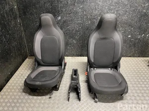 Smart FORFOUR Schrägheck (453) 2022 Sitze komplett Armlehne 