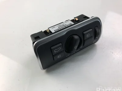 Volvo 30739448 V60 2012 Light switch - Image 1
