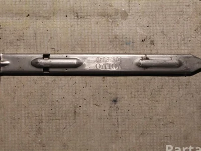 Volvo 30678340 XC70 II 2009 fixation pour phare - Image 1