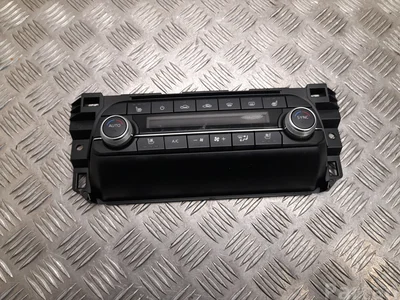 Mazda KN5B61190 CX-5 (KF) 2020 Contrôle automatique de la climatisation - Image 1