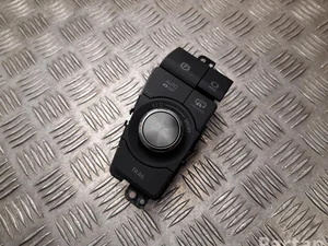 Toyota 75P515, 75L555 RAV 4 V 2022 Multiple switch