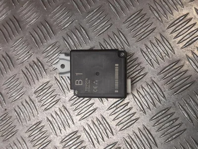 Toyota 897B0-42110 / 897B042110 RAV 4 V 2020 Unité de contrôle pour l'accès et l'autorisation de démarrage (kessy) - Image 1