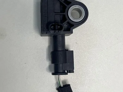 Volkswagen 5Q0907651 PASSAT Variant (3G5) 2017 Capteur d'impact (systèmes d'airbag) - Image 1