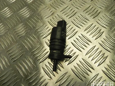 Mercedes-Benz 221 869 01 21 / 2218690121 CLS (C218) 2012 Pompe lave-glace - Image 1