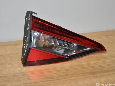 Škoda LEFT SUPERB III Estate (3V5) 2015 Feu antibrouillard arrière - Image 1