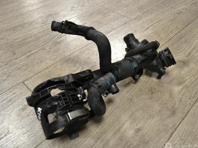 Mercedes-Benz A6512002800, A6512001556 SPRINTER 3-t Box (906) 2012 Boîtier du thermostat - Image 1