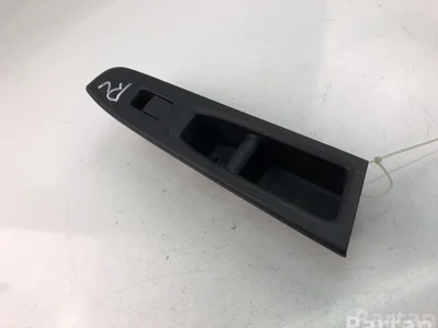 Toyota 74231-0D700 / 742310D700 YARIS (_P13_) 2013 Switch for electric windows - Image 1