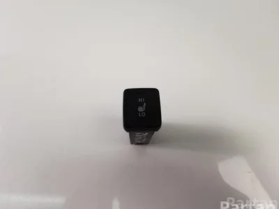 Toyota 191962 COROLLA (E210) Estate 2021 Interrupteur de chauffage de siège - Image 1