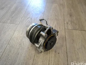 Iveco 504080032, 92670520, 926705/20, 504360207, 09730185 / 504080032, 92670520, 92670520, 504360207, 09730185 Daily III 2008 Pompe à eau