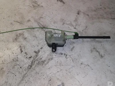 Volvo 861131-36 / 86113136 S80 II (AS) 2008 Verrouillage du bouchon du réservoir - Image 1