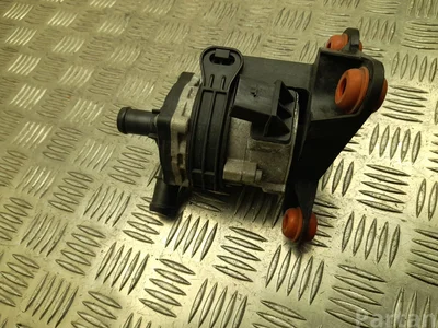 Audi 4KE965567C Q8 e-tron 2021 Pompe à eau supplémentaire - Image 1