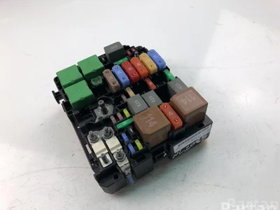 Peugeot 9804848580 308 II 2017 Boîte à fusibles - Image 1