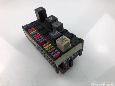 Volkswagen 191906383C PASSAT (3B2) 1999 Boîte à fusibles - Image 1