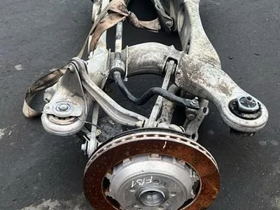 Mercedes-Benz A2213500508 S-CLASS (W222, V222, X222) 2015 poutre d'essieu arrière - Image 1