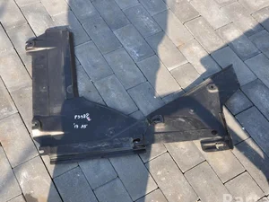 Audi 8W8825215 A5 Sportback (F5A) 2019 Cache de protection sous moteur