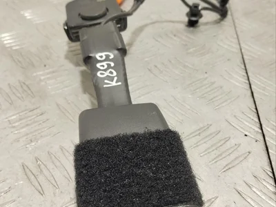 Jaguar GX6361208AA XE (X760) 2017 Boucle de ceinture de sécurité Left Front - Image 1