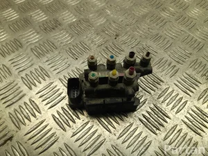 Tesla 1027919-00-B / 102791900B MODEL X 2016 Соленоидный клапан