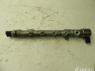 Mercedes-Benz A 651 070 04 95 / A6510700495 E-CLASS (W212) 2010 Distribution de carburant - Image 1