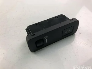 Volvo P31376510 XC90 II 2016 Bouton du coffre à bagages